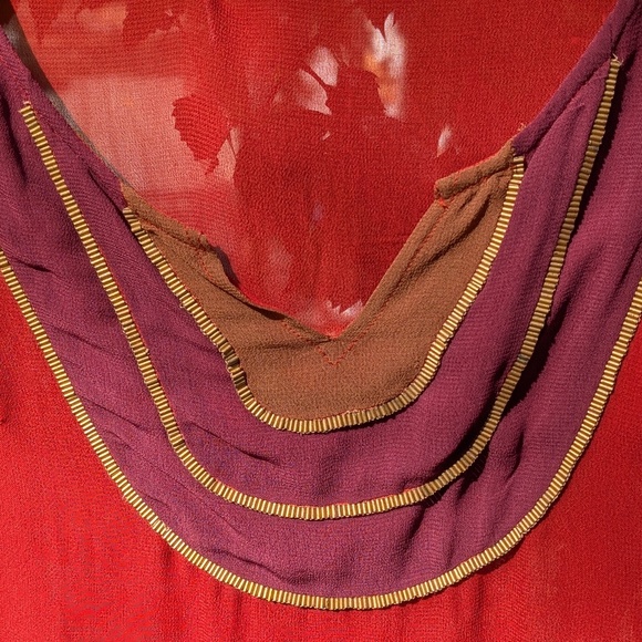 Lucky Brand Indian inspired Rust and Maroon top - Picture 5 of 7